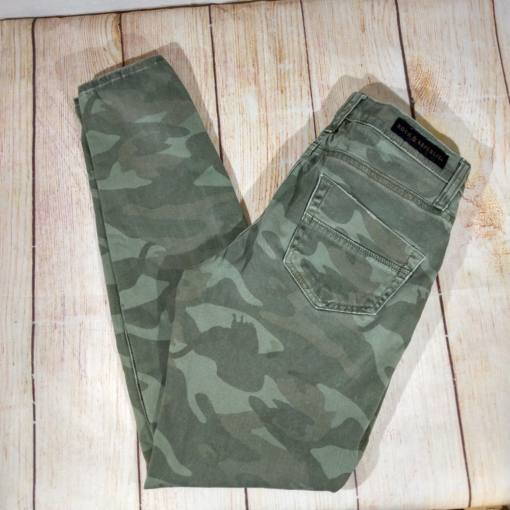 Rock & Republic camo pants